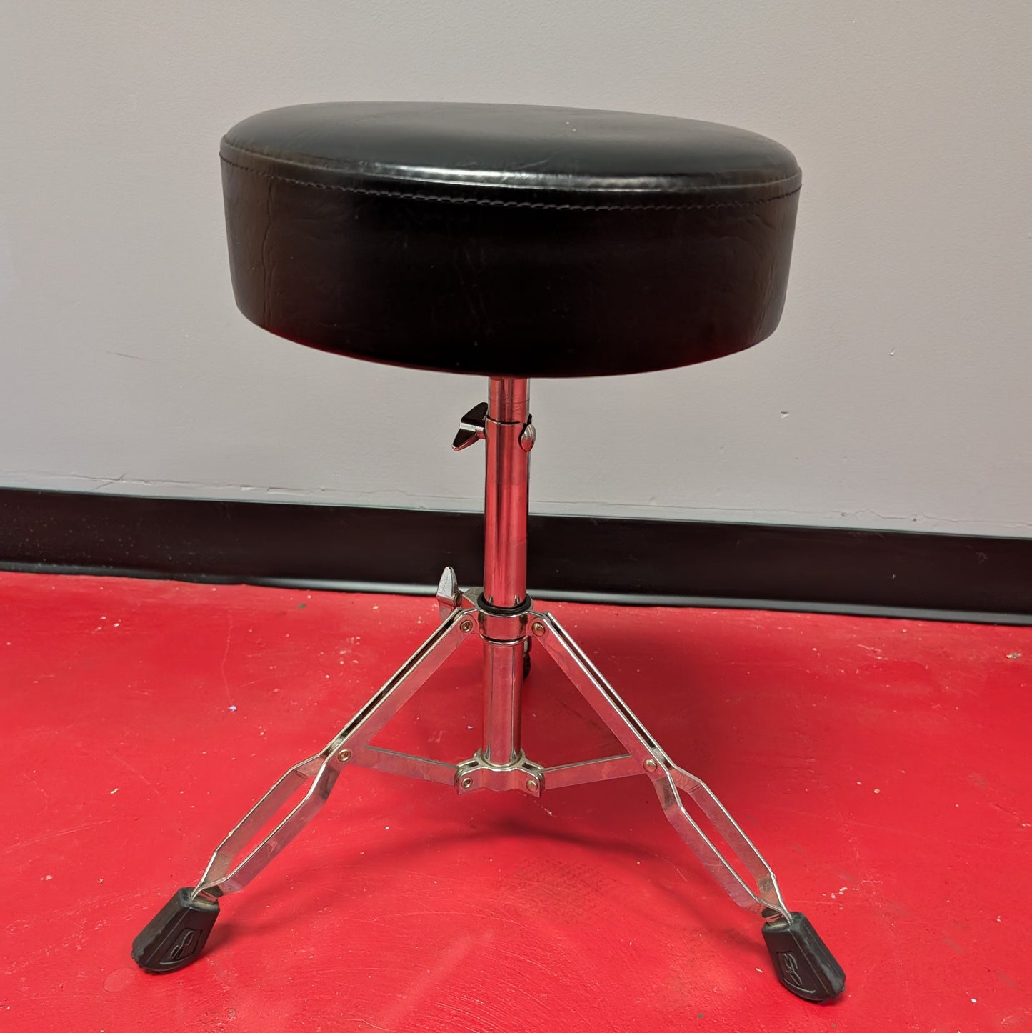 SP Round Drum Throne